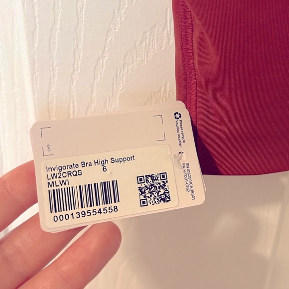 Lululemon Invigorate Bra - Picture 3 of 3